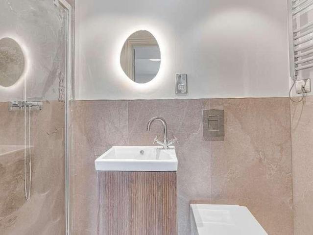 House for sale in London Borough of Hammersmith and Fulham, Greater London