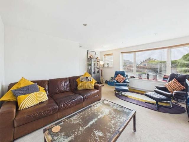 House for sale in Norton-on-derwent, North Yorkshire