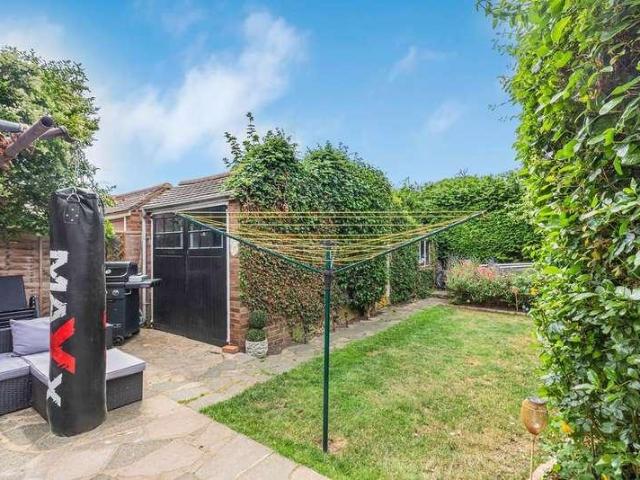 House for sale in Lower Halliford, Surrey