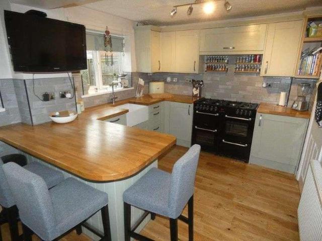 House for sale in Killingworth