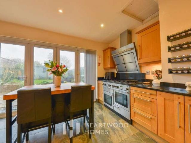 House for sale in Five Acres, Hertfordshire