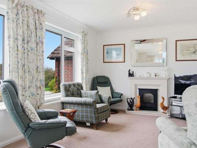 House for sale in Seaford, Iford