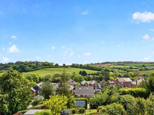House for sale in Gunville, Carisbrooke