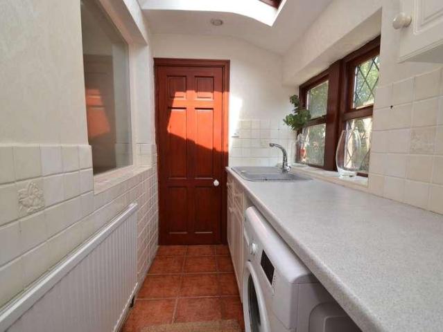 House for sale in Greengates, West Yorkshire