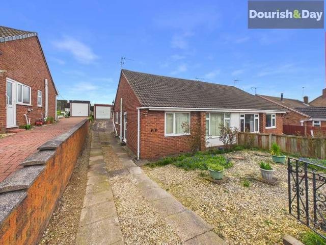 House for sale in Stone, Baswich