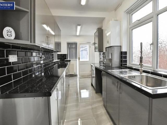 House for sale in Berkeley, Dragonby