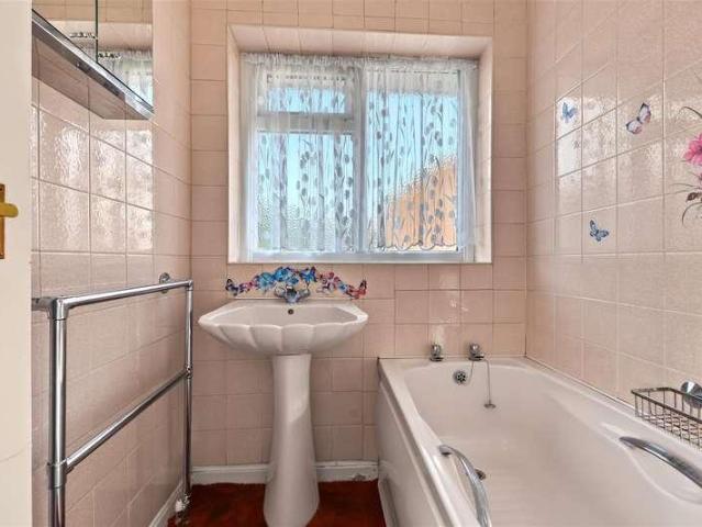 House for sale in Farleys, Ashfield