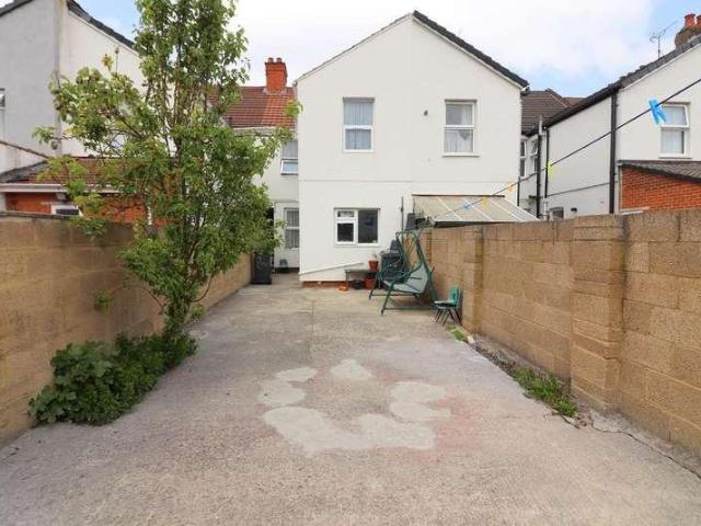 House for sale in Luton, Biscot