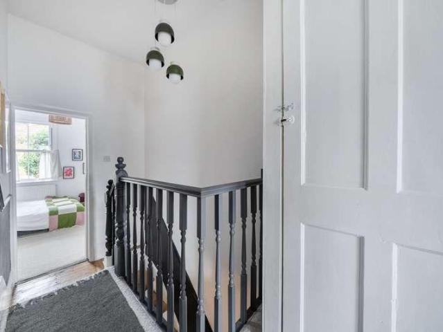 House for sale in London Borough of Lewisham, Bell Green