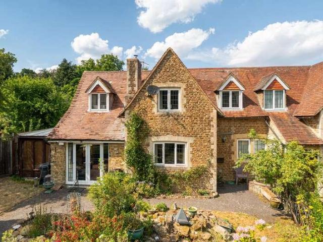 House for sale in Witley, Waverley