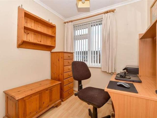House for sale in Oad Street, Kent