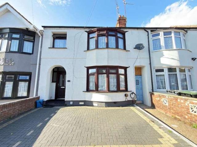 House for sale in Biscot, Luton