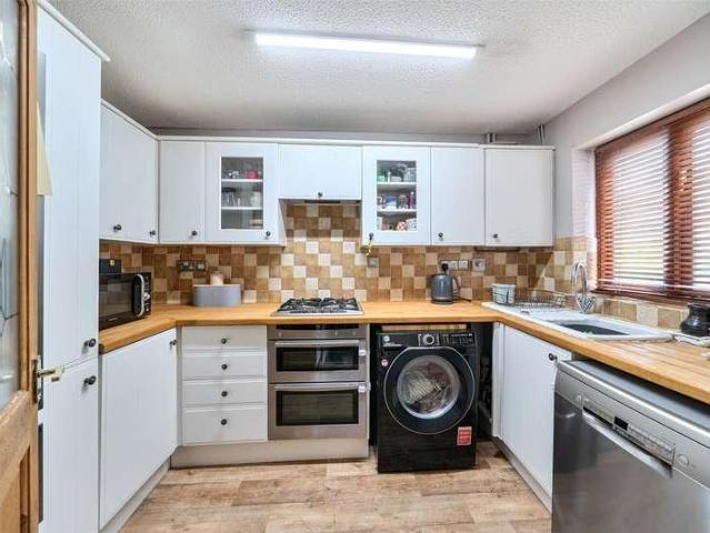 House for sale in Greater Leys, The Slade