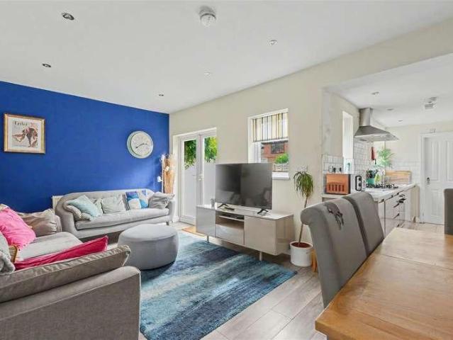 House for sale in Attenborough, East Midlands