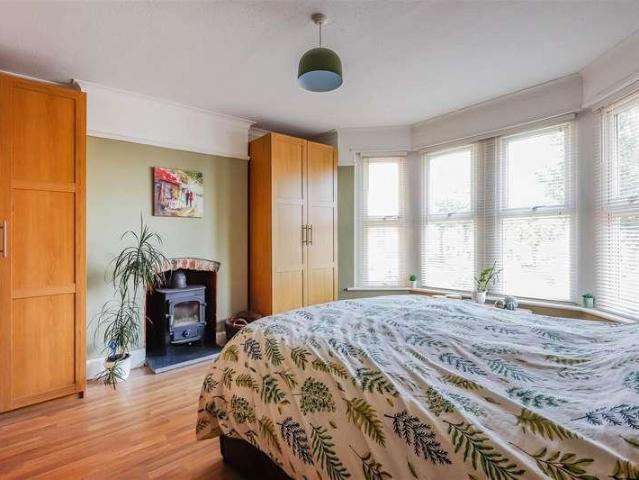 House for sale in Colcot, Barry