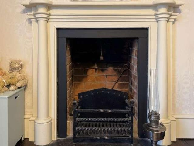 House for sale in Chelmondiston, Suffolk