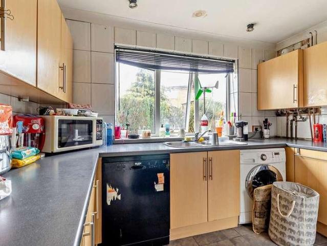 House for sale in Costhorpe, East Midlands