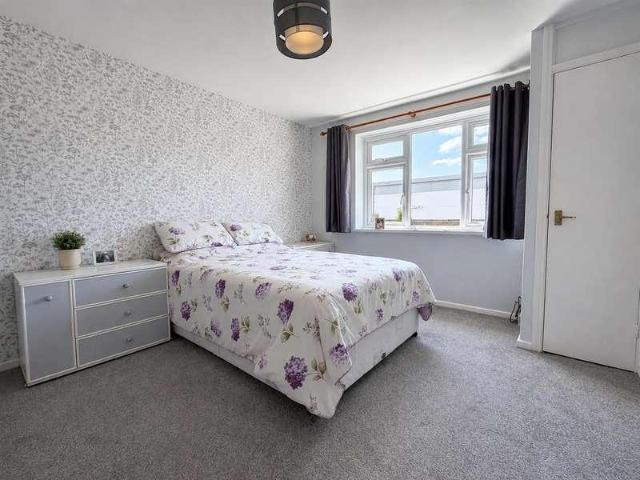 House for sale in Emscote, Green Close