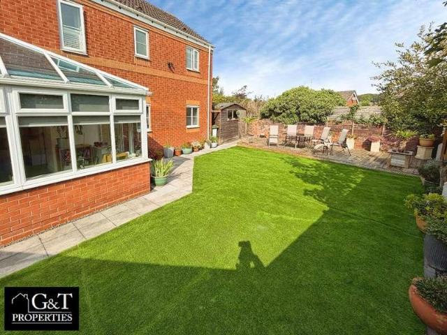 House for sale in Wall Heath, West Midlands