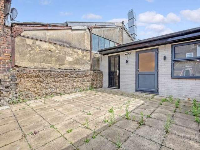 House for sale in Plashet, Greater London