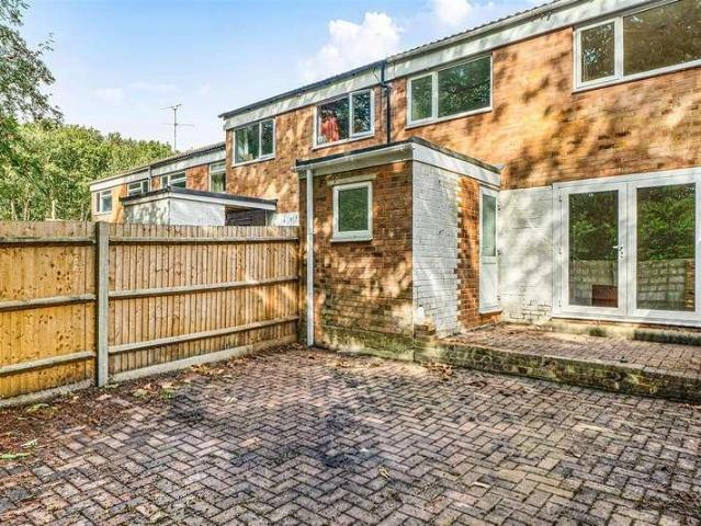 House for sale in Crowthorne, Bracknell Forest