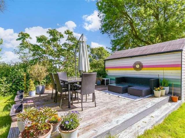 House for sale in Kennington Lees, Bridgefield