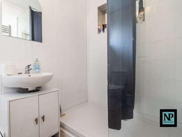 House for sale in Dosthill, Tamworth