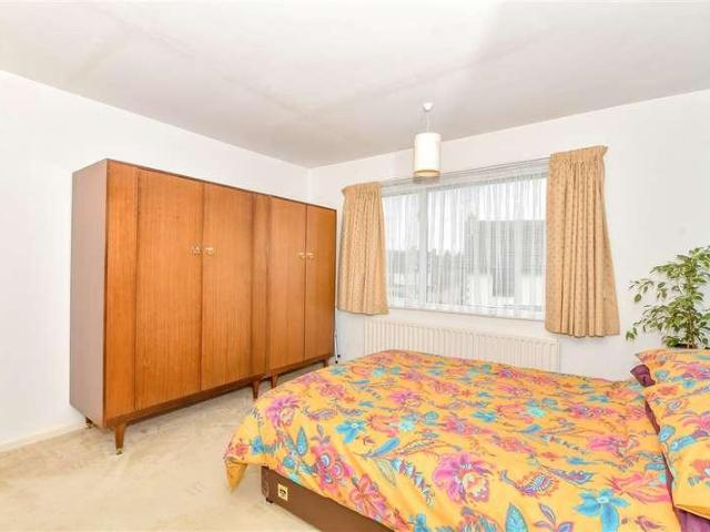 House for sale in Spring Vale, Hampshire