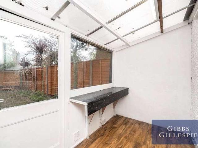 House for sale in Gould's Green, Greater London