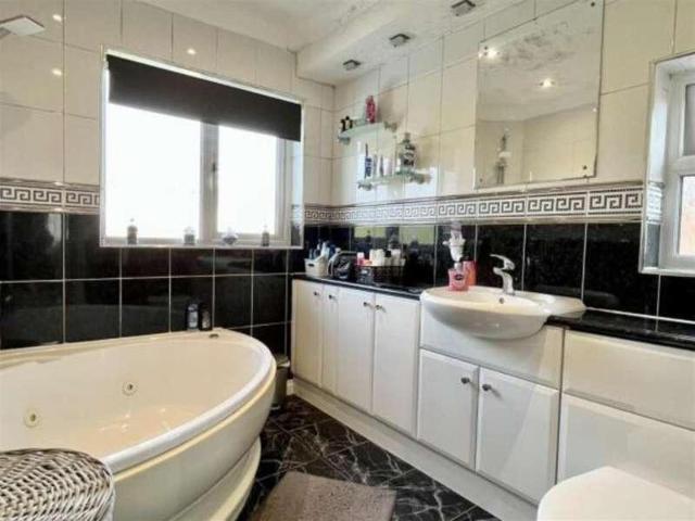 House for sale in Sutton Coldfield, West Midlands