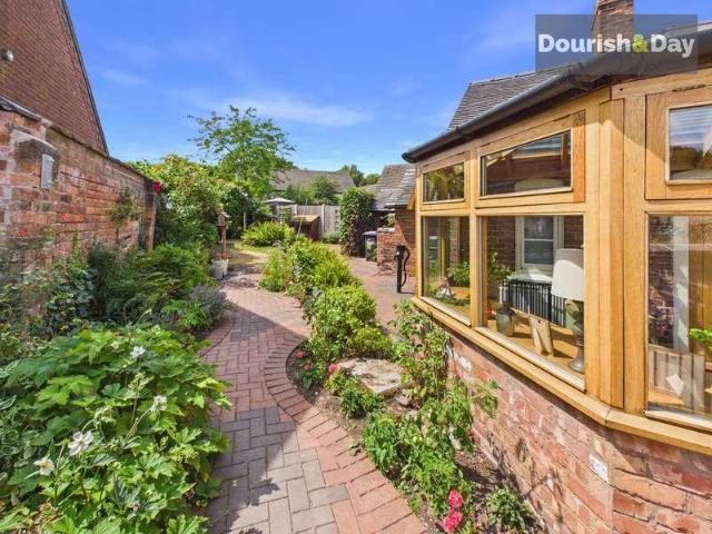 House for sale in Market Drayton, Shropshire