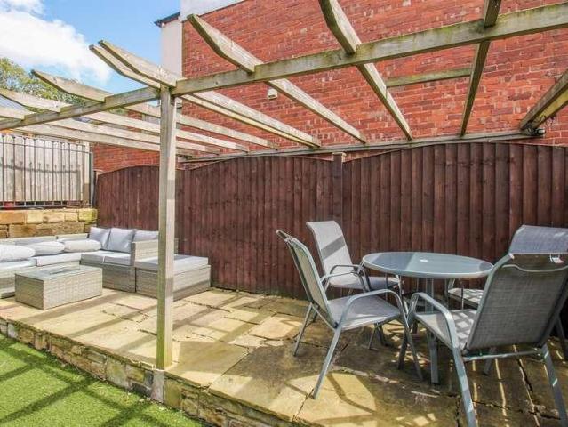 House for sale in Ossett, West Yorkshire