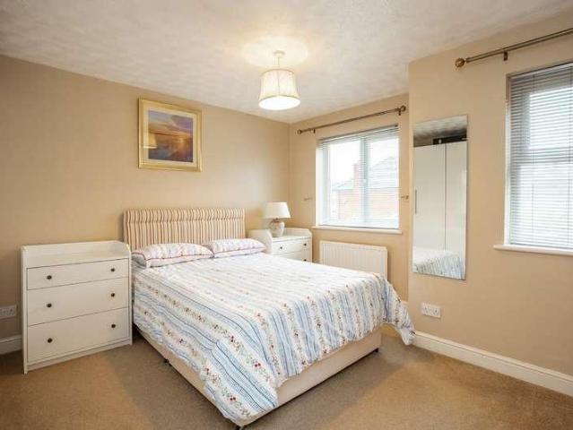 House for sale in Elmfield, Leicestershire
