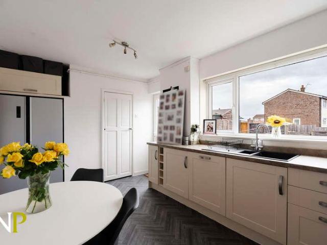 House for sale in Chipping Hill, Essex