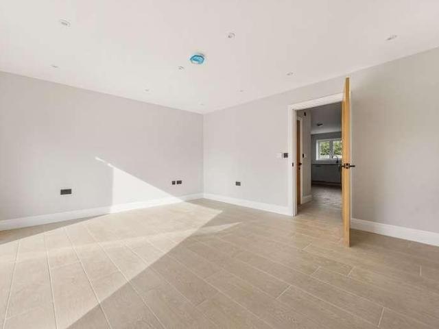 House for sale in Caversham Park, Reading