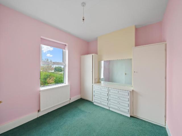 House for sale in Worcester Park, Greater London