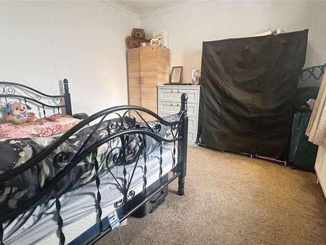 House for sale in Uxbridge, Denham
