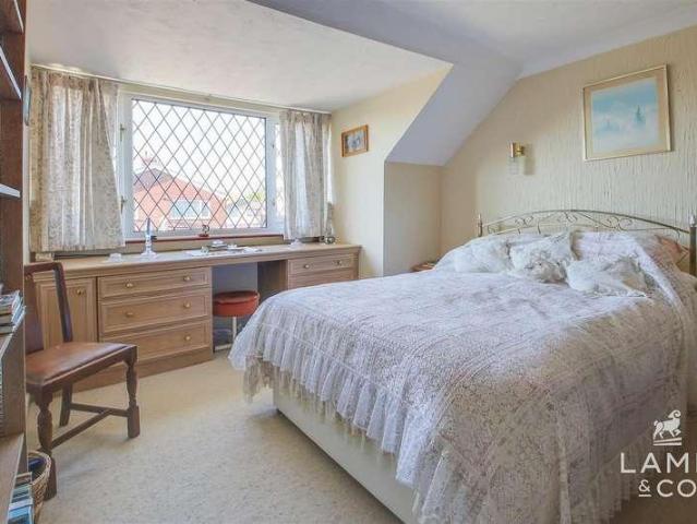 House for sale in Dale Hill, Essex