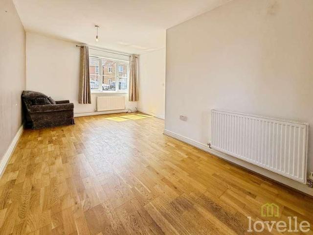 House for sale in Boultham Moor, Brayford