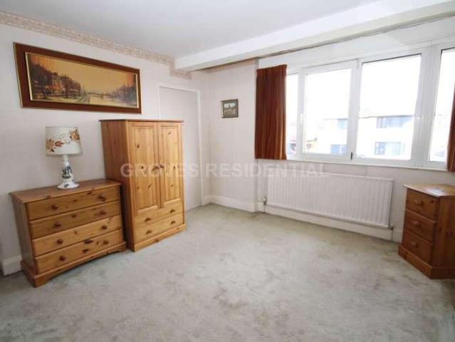 House for sale in Old Malden, Greater London