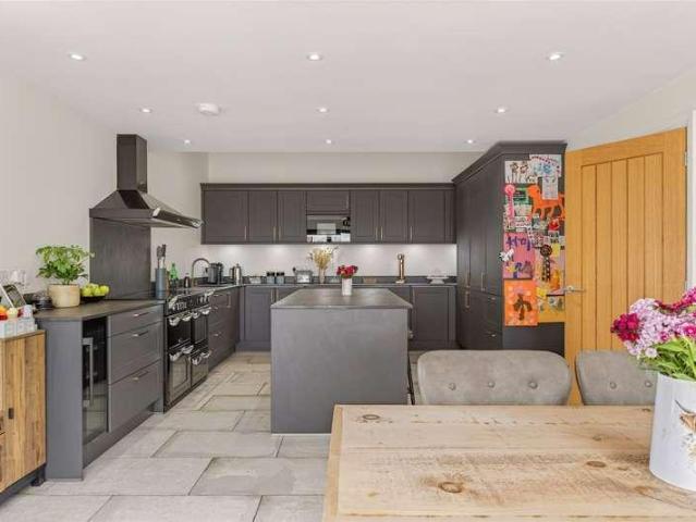House for sale in Broughton and Old Dalby, Brentingby
