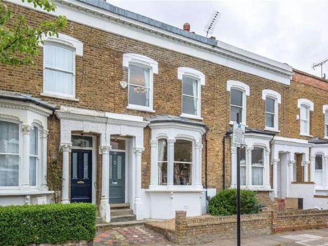 House for sale in Finsbury Park, Greater London