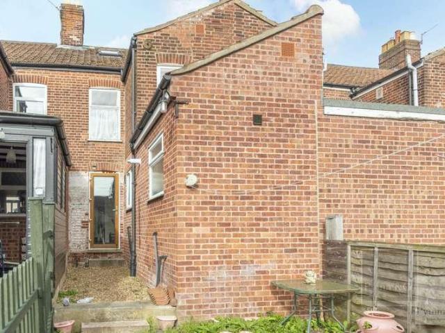 House for sale in New Catton, East Bank