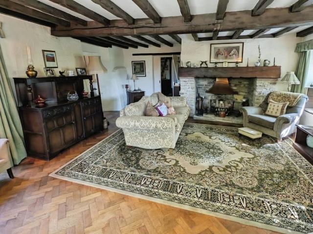 House for sale in Acton Turville, South Gloucestershire