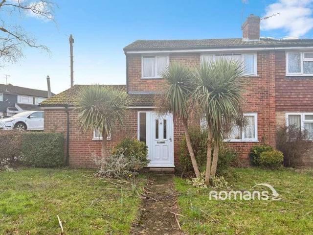 House for sale in Frogmore, Hart