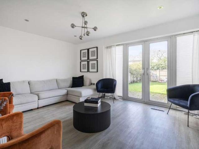 House for sale in Dedworth, Windsor