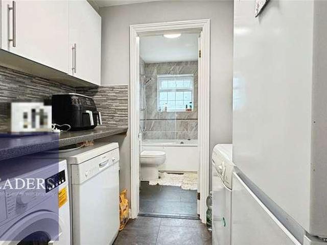 House for sale in Chipping Hill, Essex