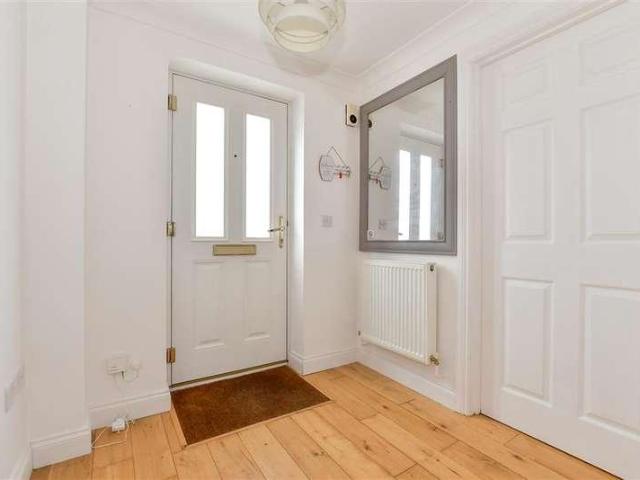 House for sale in Upper Walmer, Ash