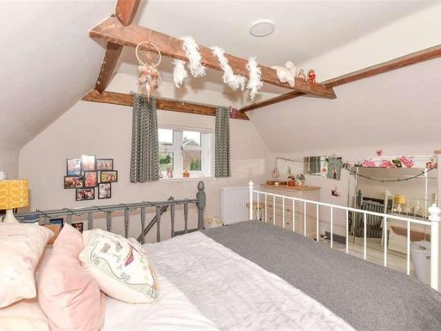 House for sale in Oad Street, Kent