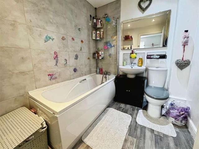 House for sale in Bank Top, Bradford